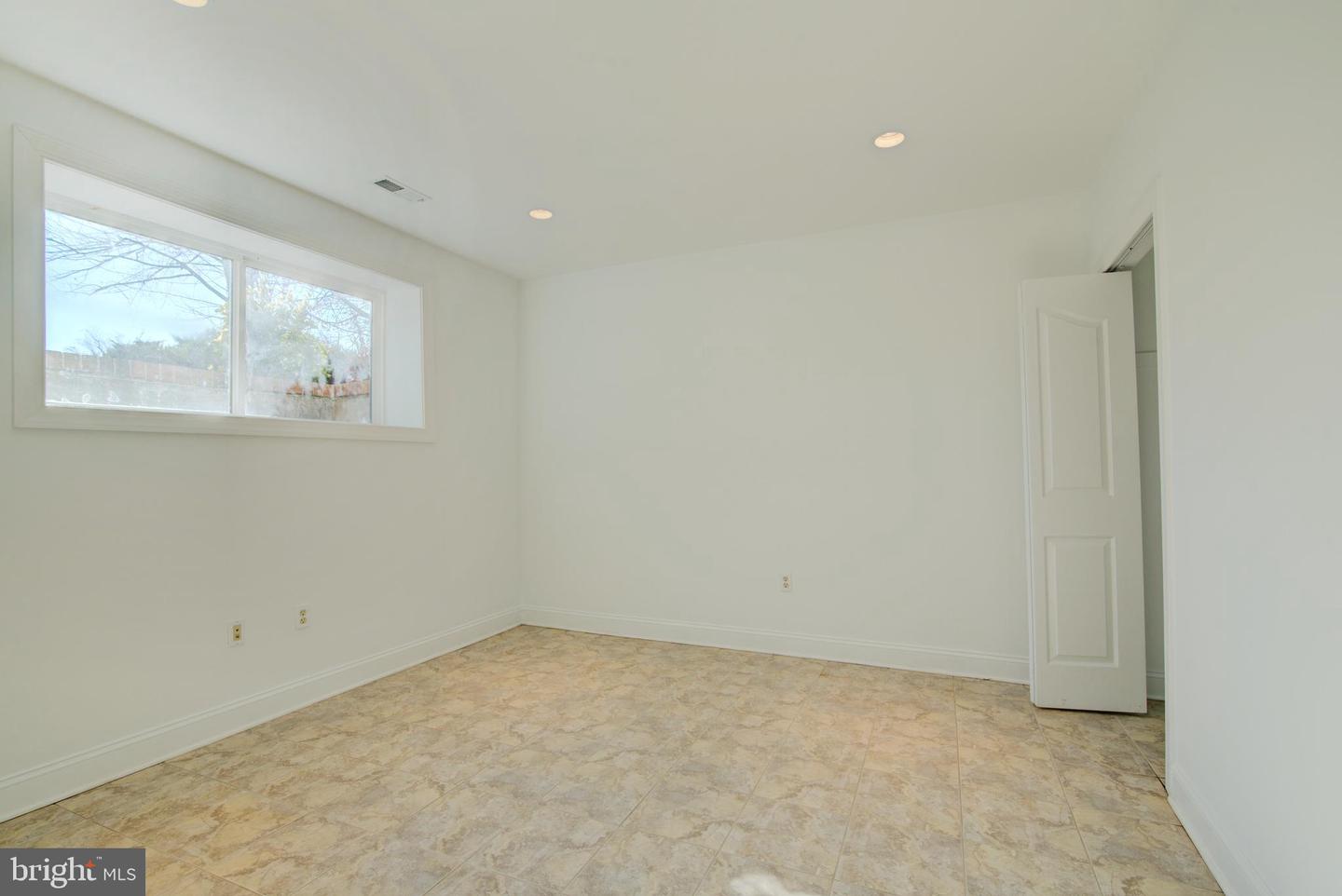 7500 ARLINGTON BLVD, FALLS CHURCH, Virginia 22042, 4 Bedrooms Bedrooms, ,4 BathroomsBathrooms,Residential,For sale,7500 ARLINGTON BLVD,VAFX2278678 MLS # VAFX2278678 7500 ARLINGTON BLVD, FALLS CHURCH, Virginia 22042, 4 Bedrooms Bedrooms, ,4 BathroomsBathrooms,Residential,For sale,7500 ARLINGTON BLVD,VAFX2278678 MLS # VAFX2278678