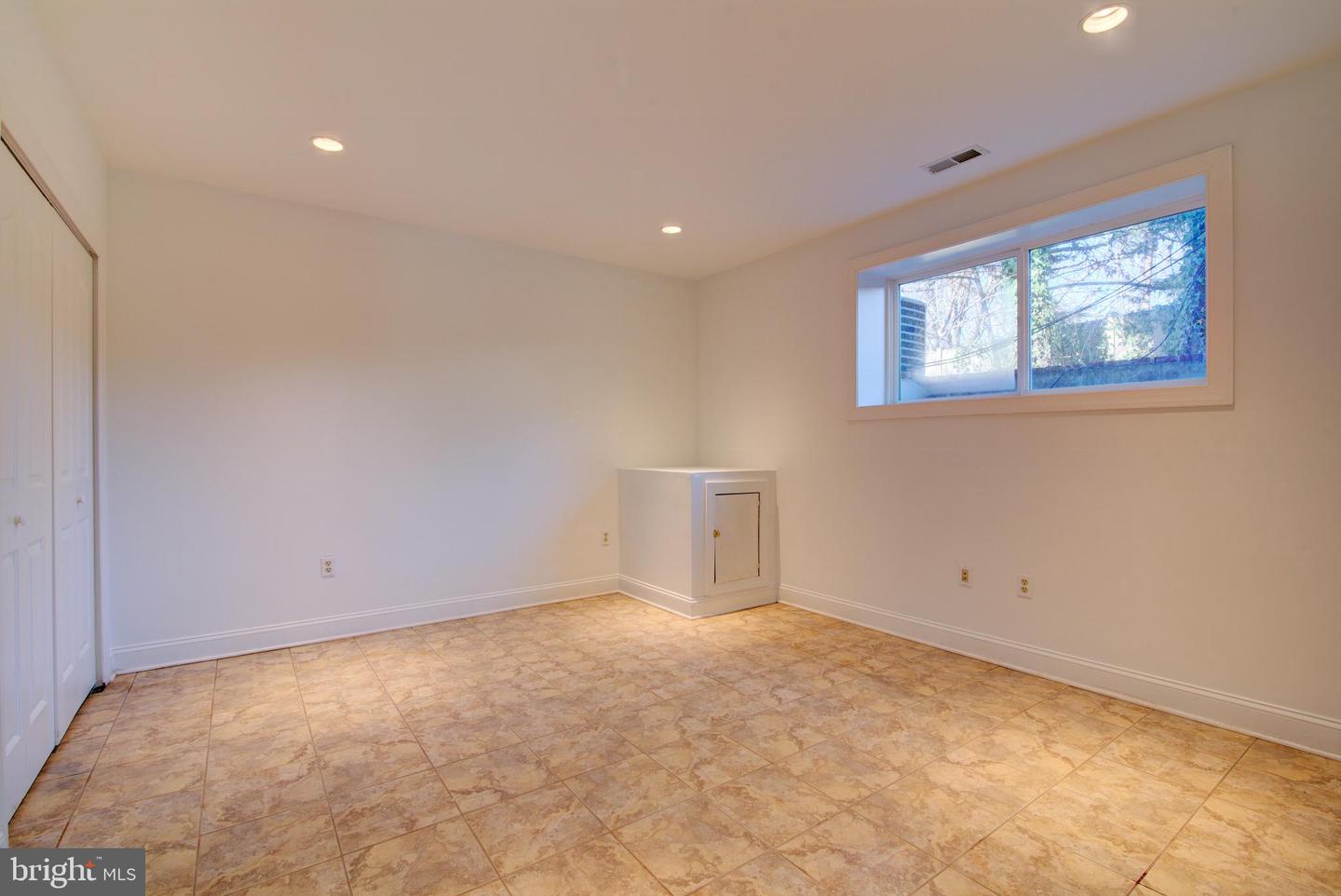 7500 ARLINGTON BLVD, FALLS CHURCH, Virginia 22042, 4 Bedrooms Bedrooms, ,4 BathroomsBathrooms,Residential,For sale,7500 ARLINGTON BLVD,VAFX2278678 MLS # VAFX2278678 7500 ARLINGTON BLVD, FALLS CHURCH, Virginia 22042, 4 Bedrooms Bedrooms, ,4 BathroomsBathrooms,Residential,For sale,7500 ARLINGTON BLVD,VAFX2278678 MLS # VAFX2278678