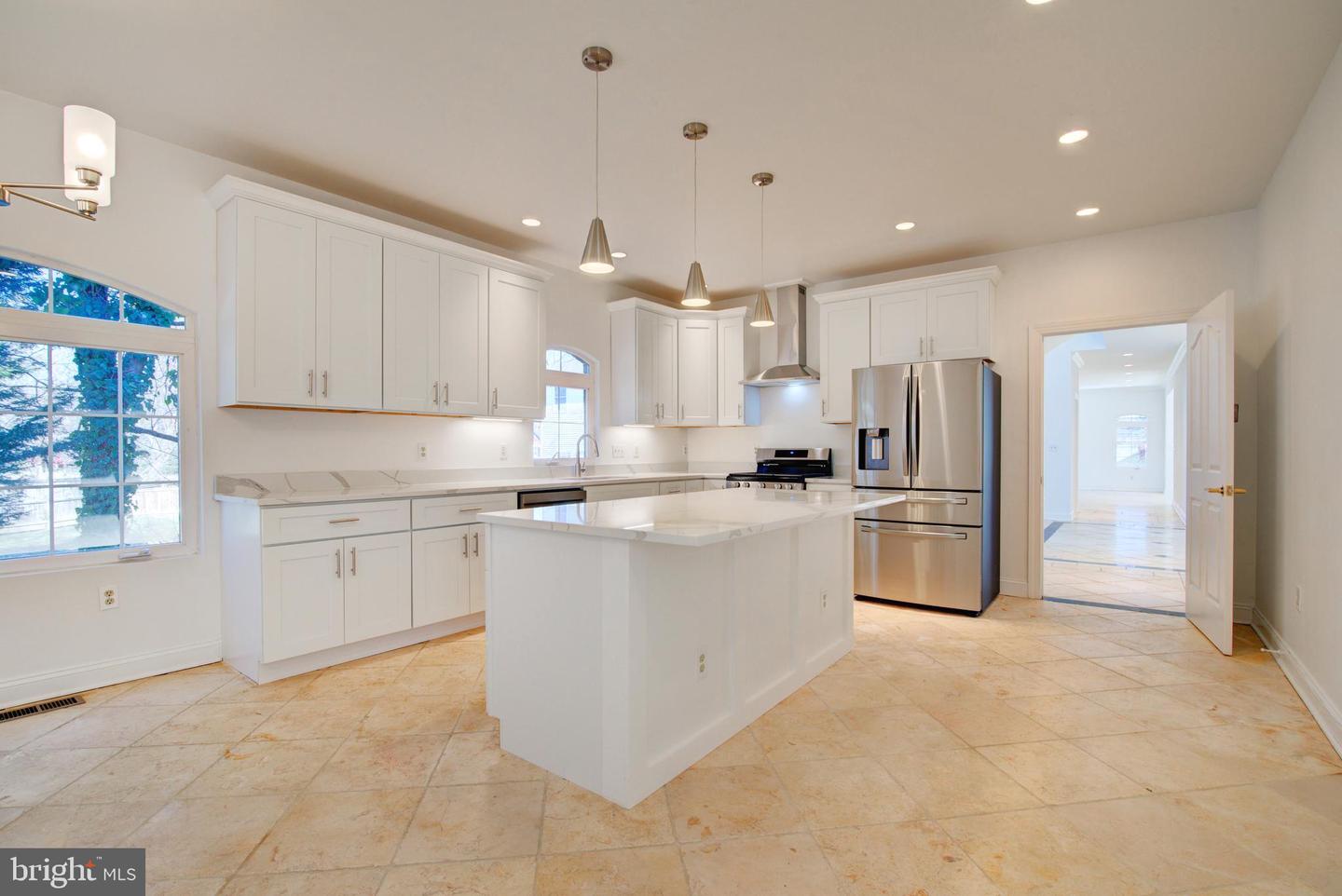 7500 ARLINGTON BLVD, FALLS CHURCH, Virginia 22042, 4 Bedrooms Bedrooms, ,4 BathroomsBathrooms,Residential,For sale,7500 ARLINGTON BLVD,VAFX2278678 MLS # VAFX2278678 7500 ARLINGTON BLVD, FALLS CHURCH, Virginia 22042, 4 Bedrooms Bedrooms, ,4 BathroomsBathrooms,Residential,For sale,7500 ARLINGTON BLVD,VAFX2278678 MLS # VAFX2278678