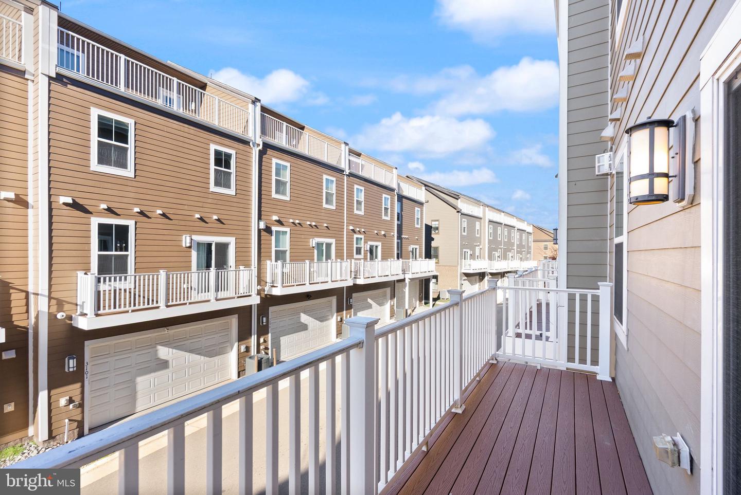 13650 AIR AND SPACE MUSEUM PKWY, HERNDON, Virginia 20171, 3 Bedrooms Bedrooms, ,3 BathroomsBathrooms,Residential,For sale,13650 AIR AND SPACE MUSEUM PKWY,VAFX2279208 MLS # VAFX2279208