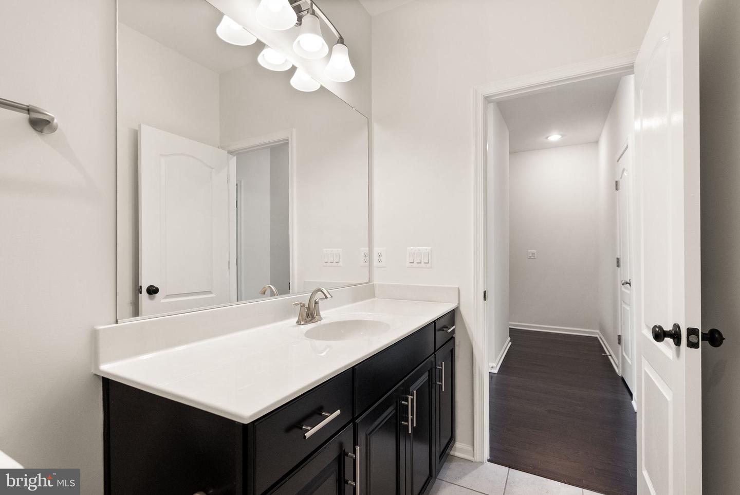 13650 AIR AND SPACE MUSEUM PKWY, HERNDON, Virginia 20171, 3 Bedrooms Bedrooms, ,3 BathroomsBathrooms,Residential,For sale,13650 AIR AND SPACE MUSEUM PKWY,VAFX2279208 MLS # VAFX2279208