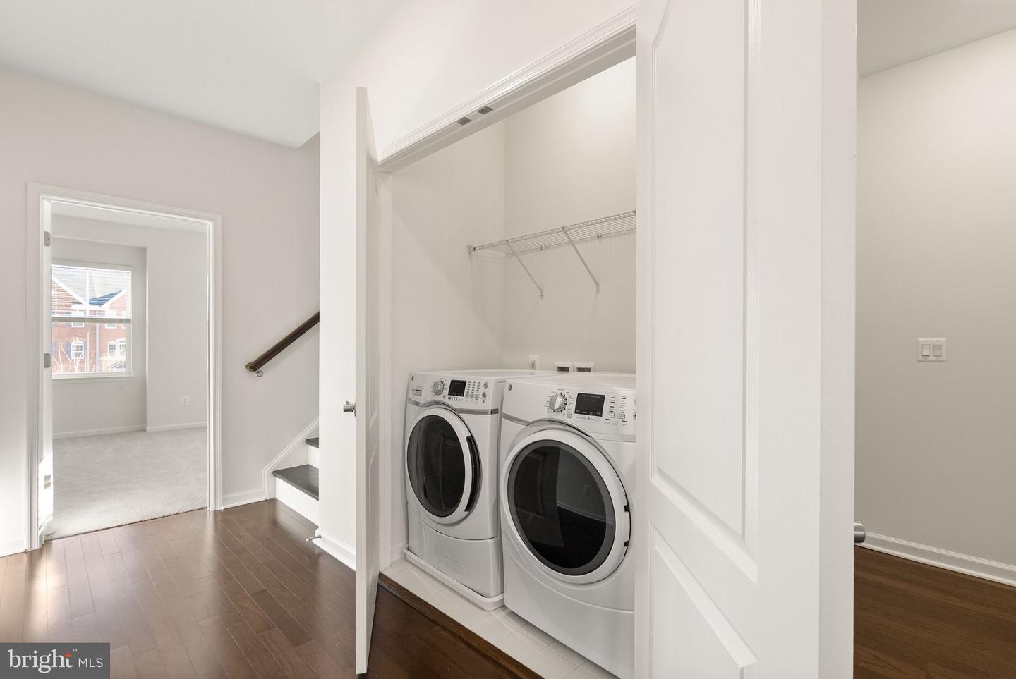 13650 AIR AND SPACE MUSEUM PKWY, HERNDON, Virginia 20171, 3 Bedrooms Bedrooms, ,3 BathroomsBathrooms,Residential,For sale,13650 AIR AND SPACE MUSEUM PKWY,VAFX2279208 MLS # VAFX2279208