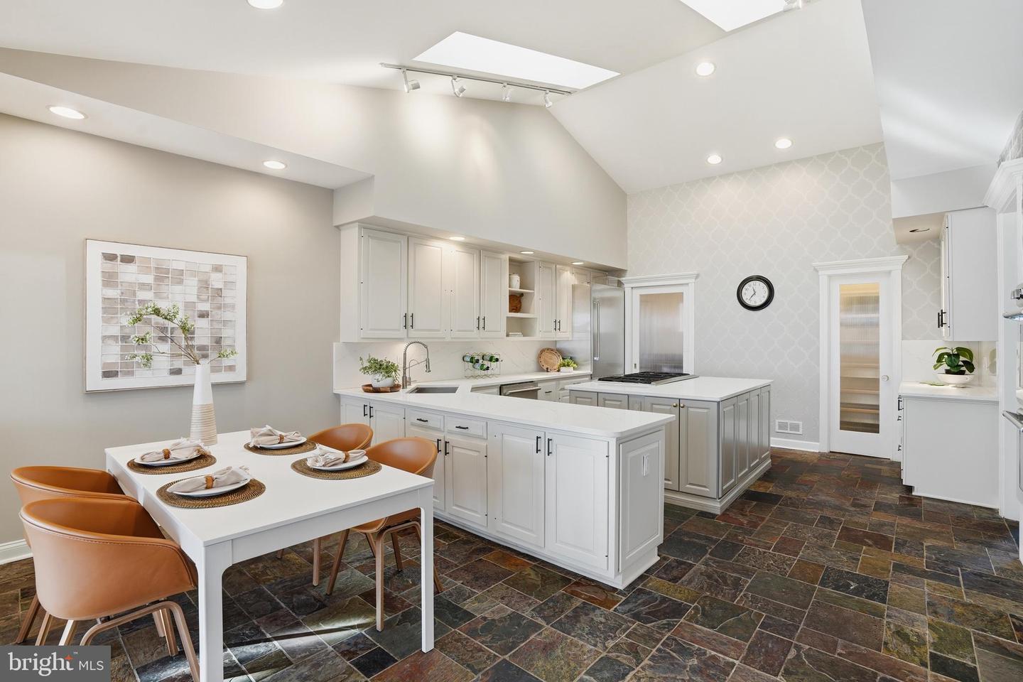 2007 SPRING BRANCH DR, VIENNA, Virginia 22181, 6 Bedrooms Bedrooms, ,5 BathroomsBathrooms,Residential,For sale,2007 SPRING BRANCH DR,VAFX2279418 MLS # VAFX2279418 2007 SPRING BRANCH DR, VIENNA, Virginia 22181, 6 Bedrooms Bedrooms, ,5 BathroomsBathrooms,Residential,For sale,2007 SPRING BRANCH DR,VAFX2279418 MLS # VAFX2279418