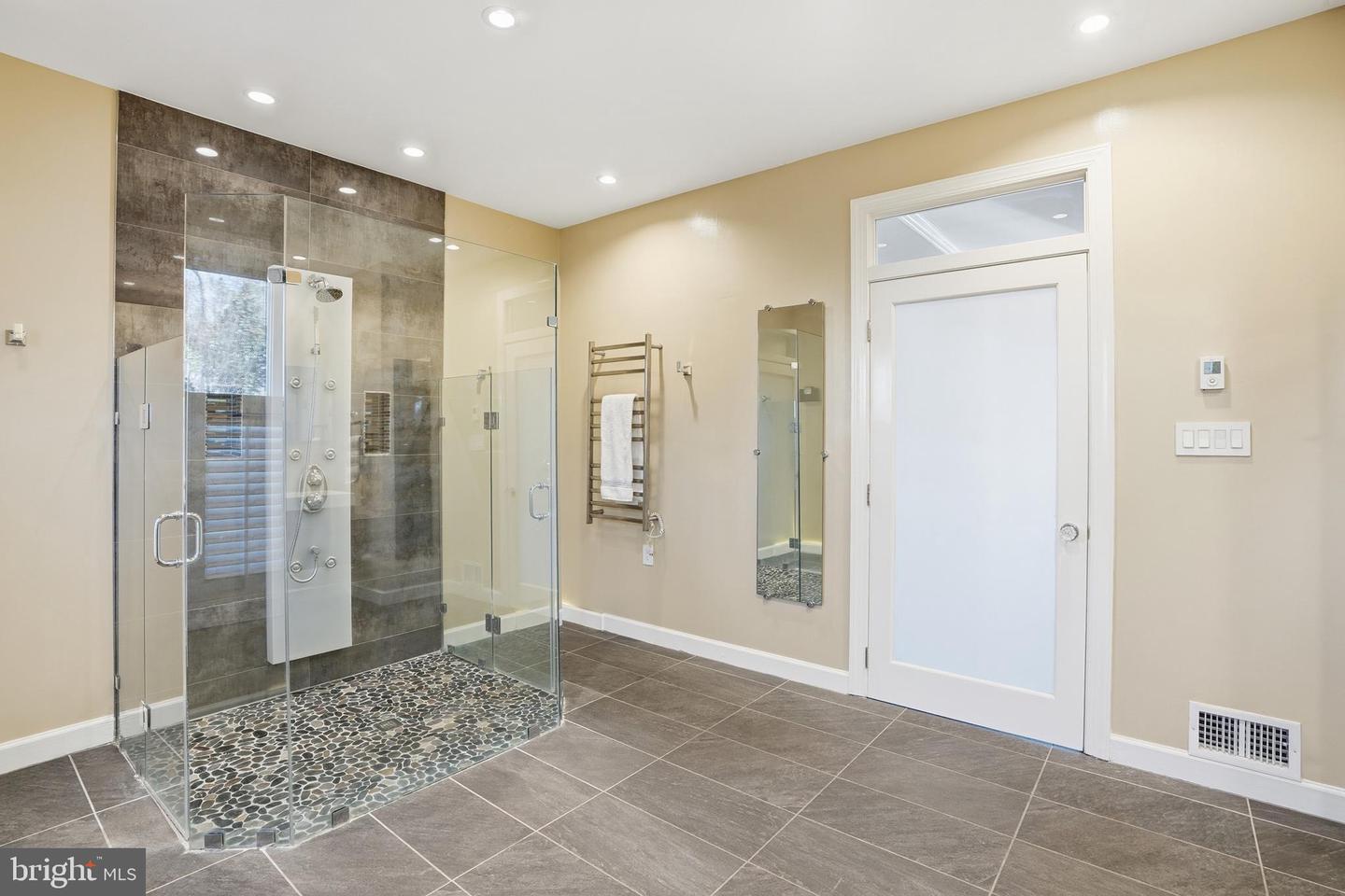 2007 SPRING BRANCH DR, VIENNA, Virginia 22181, 6 Bedrooms Bedrooms, ,5 BathroomsBathrooms,Residential,For sale,2007 SPRING BRANCH DR,VAFX2279418 MLS # VAFX2279418 2007 SPRING BRANCH DR, VIENNA, Virginia 22181, 6 Bedrooms Bedrooms, ,5 BathroomsBathrooms,Residential,For sale,2007 SPRING BRANCH DR,VAFX2279418 MLS # VAFX2279418