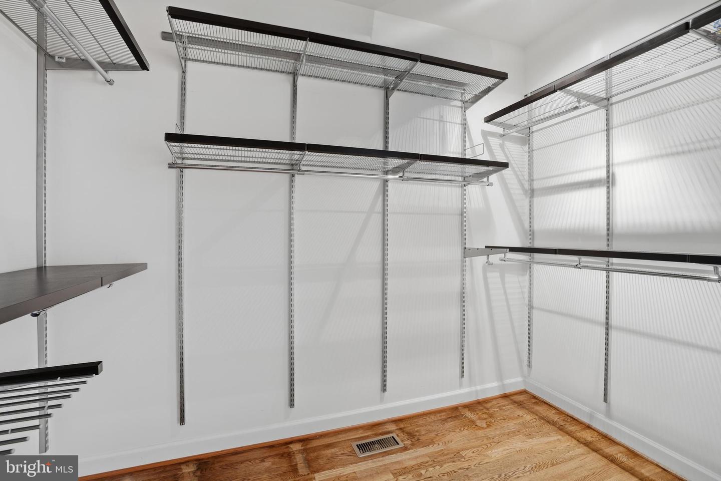 2007 SPRING BRANCH DR, VIENNA, Virginia 22181, 6 Bedrooms Bedrooms, ,5 BathroomsBathrooms,Residential,For sale,2007 SPRING BRANCH DR,VAFX2279418 MLS # VAFX2279418 2007 SPRING BRANCH DR, VIENNA, Virginia 22181, 6 Bedrooms Bedrooms, ,5 BathroomsBathrooms,Residential,For sale,2007 SPRING BRANCH DR,VAFX2279418 MLS # VAFX2279418