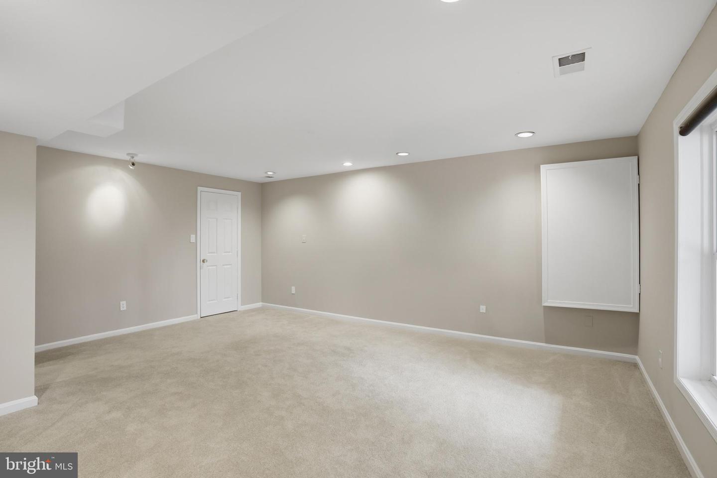 2007 SPRING BRANCH DR, VIENNA, Virginia 22181, 6 Bedrooms Bedrooms, ,5 BathroomsBathrooms,Residential,For sale,2007 SPRING BRANCH DR,VAFX2279418 MLS # VAFX2279418 2007 SPRING BRANCH DR, VIENNA, Virginia 22181, 6 Bedrooms Bedrooms, ,5 BathroomsBathrooms,Residential,For sale,2007 SPRING BRANCH DR,VAFX2279418 MLS # VAFX2279418