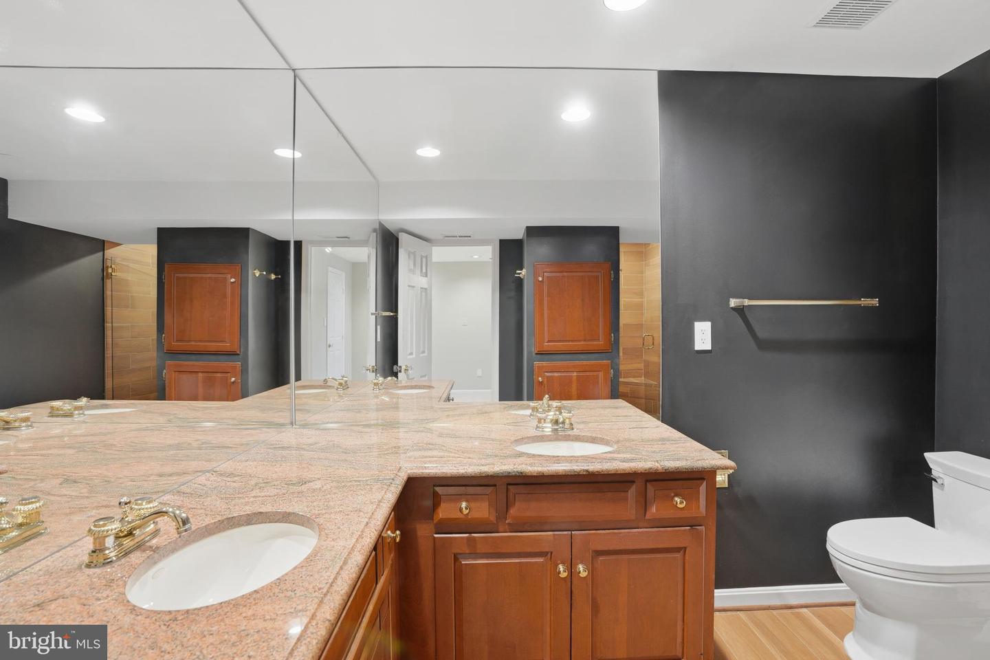 2007 SPRING BRANCH DR, VIENNA, Virginia 22181, 6 Bedrooms Bedrooms, ,5 BathroomsBathrooms,Residential,For sale,2007 SPRING BRANCH DR,VAFX2279418 MLS # VAFX2279418 2007 SPRING BRANCH DR, VIENNA, Virginia 22181, 6 Bedrooms Bedrooms, ,5 BathroomsBathrooms,Residential,For sale,2007 SPRING BRANCH DR,VAFX2279418 MLS # VAFX2279418