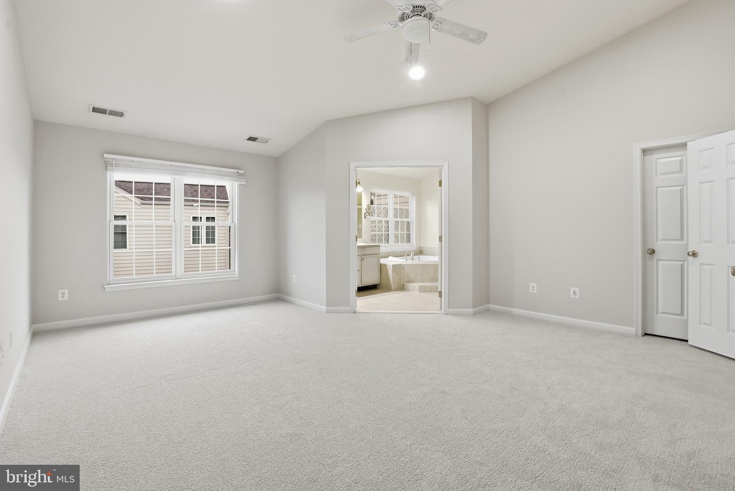 25382 WHIPPOORWILL TER, CHANTILLY, Virginia 20152, 3 Bedrooms Bedrooms, ,3 BathroomsBathrooms,Residential,For sale,25382 WHIPPOORWILL TER,VALO2111844 MLS # VALO2111844