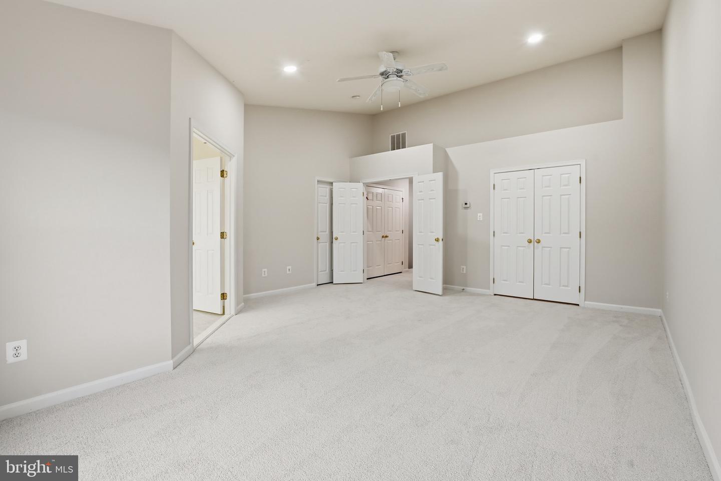 25382 WHIPPOORWILL TER, CHANTILLY, Virginia 20152, 3 Bedrooms Bedrooms, ,3 BathroomsBathrooms,Residential,For sale,25382 WHIPPOORWILL TER,VALO2111844 MLS # VALO2111844