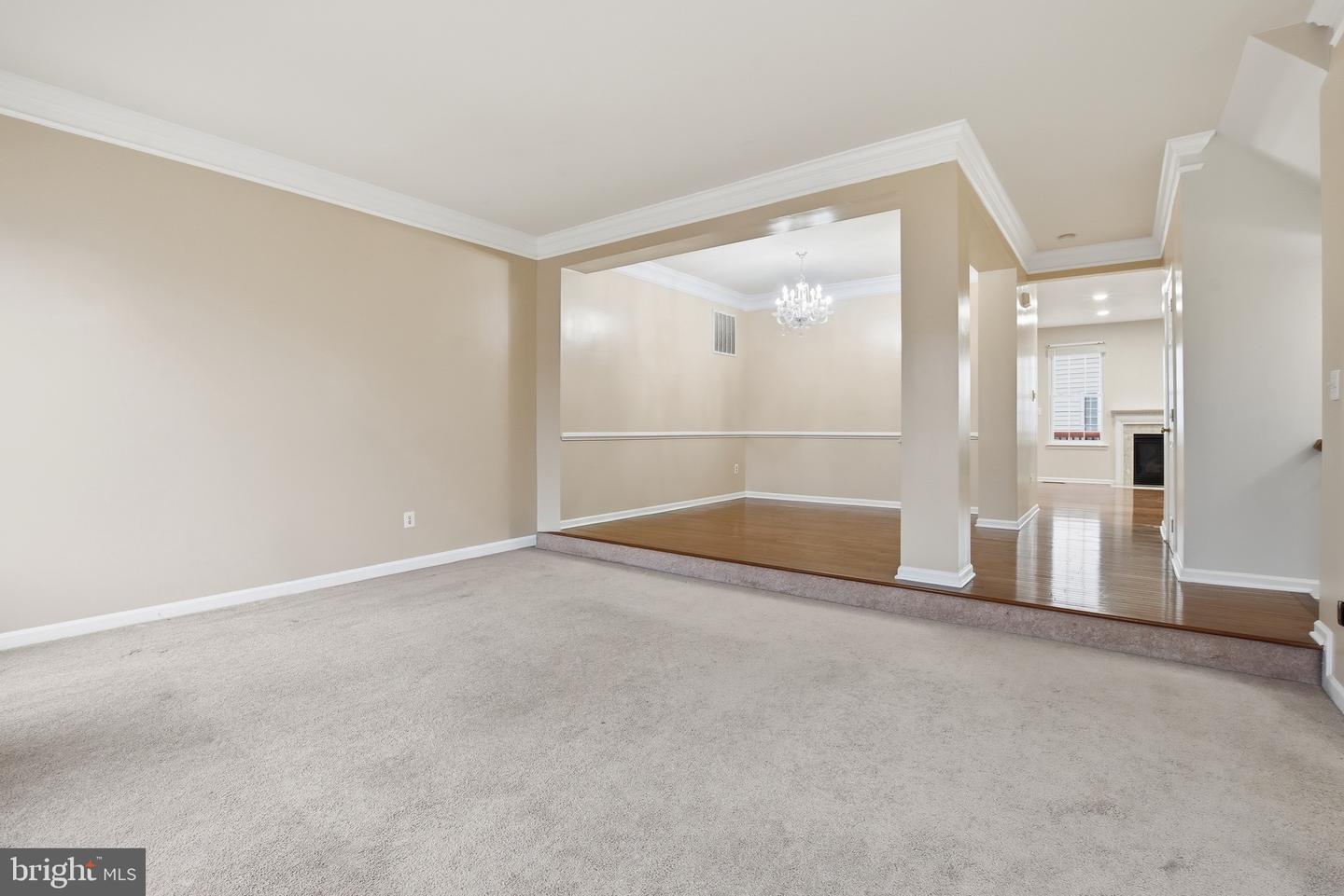 25382 WHIPPOORWILL TER, CHANTILLY, Virginia 20152, 3 Bedrooms Bedrooms, ,3 BathroomsBathrooms,Residential,For sale,25382 WHIPPOORWILL TER,VALO2111844 MLS # VALO2111844