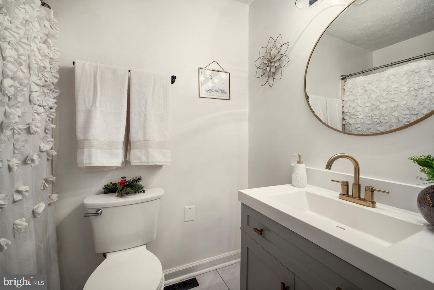 3466 MIDDLE RD, WINCHESTER, Virginia 22602, 3 Bedrooms Bedrooms, ,3 BathroomsBathrooms,Residential,For sale,3466 MIDDLE RD,VAFV2038362 MLS # VAFV2038362