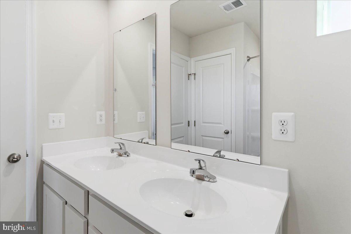 2605 APRICOT DR, CULPEPER, Virginia 22701, 3 Bedrooms Bedrooms, ,2 BathroomsBathrooms,Residential,For sale,2605 APRICOT DR,VACU2012202 MLS # VACU2012202