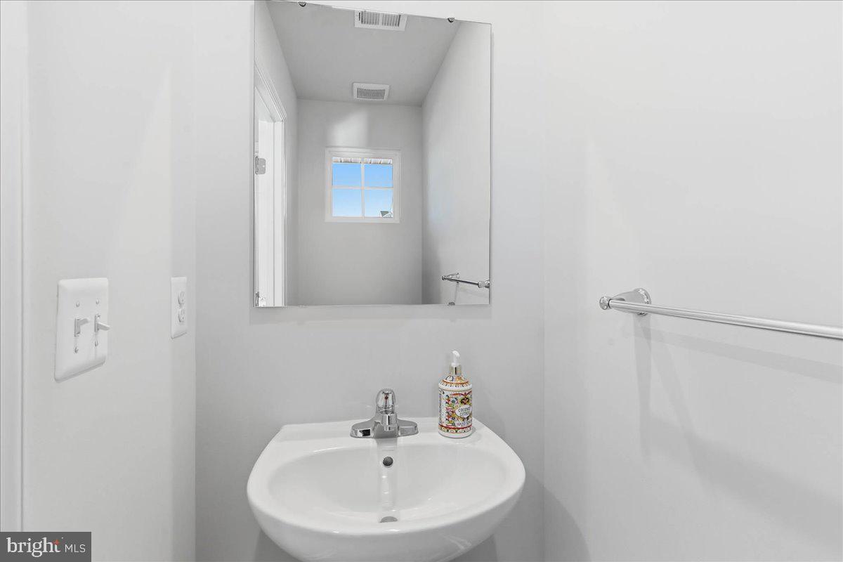 2605 APRICOT DR, CULPEPER, Virginia 22701, 3 Bedrooms Bedrooms, ,2 BathroomsBathrooms,Residential,For sale,2605 APRICOT DR,VACU2012202 MLS # VACU2012202