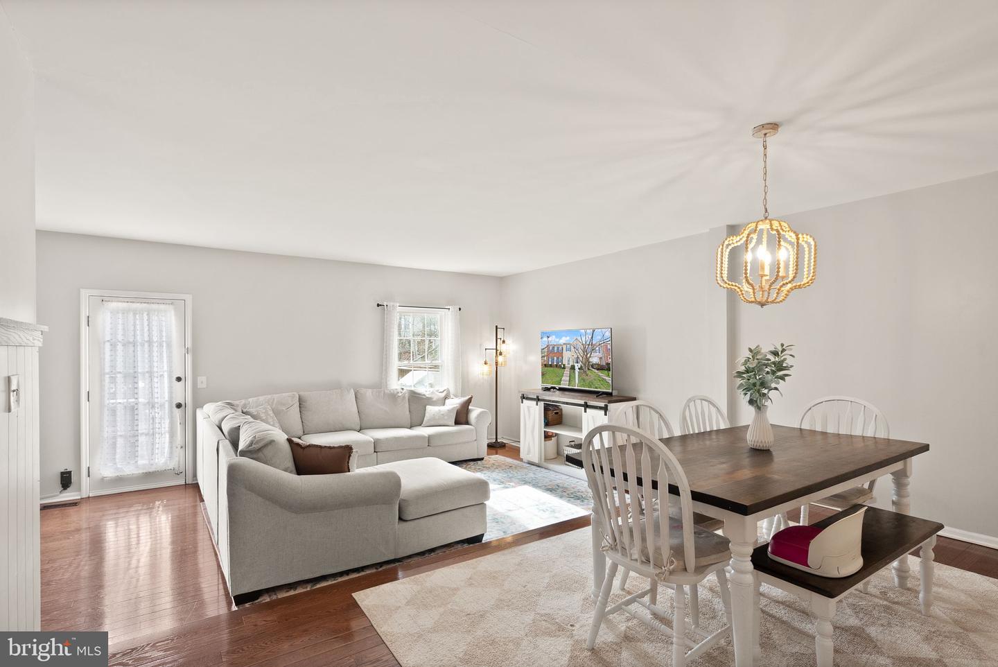 6020 KESTNER CIR, ALEXANDRIA, Virginia 22315, 3 Bedrooms Bedrooms, ,2 BathroomsBathrooms,Residential,For sale,6020 KESTNER CIR,VAFX2282226 MLS # VAFX2282226