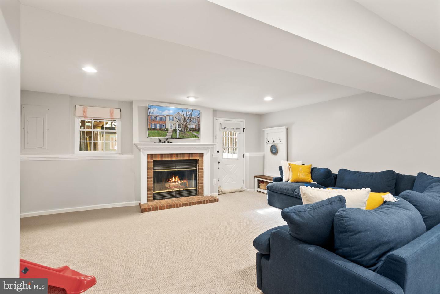 6020 KESTNER CIR, ALEXANDRIA, Virginia 22315, 3 Bedrooms Bedrooms, ,2 BathroomsBathrooms,Residential,For sale,6020 KESTNER CIR,VAFX2282226 MLS # VAFX2282226