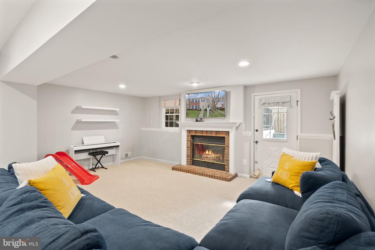 6020 KESTNER CIR, ALEXANDRIA, Virginia 22315, 3 Bedrooms Bedrooms, ,2 BathroomsBathrooms,Residential,For sale,6020 KESTNER CIR,VAFX2282226 MLS # VAFX2282226