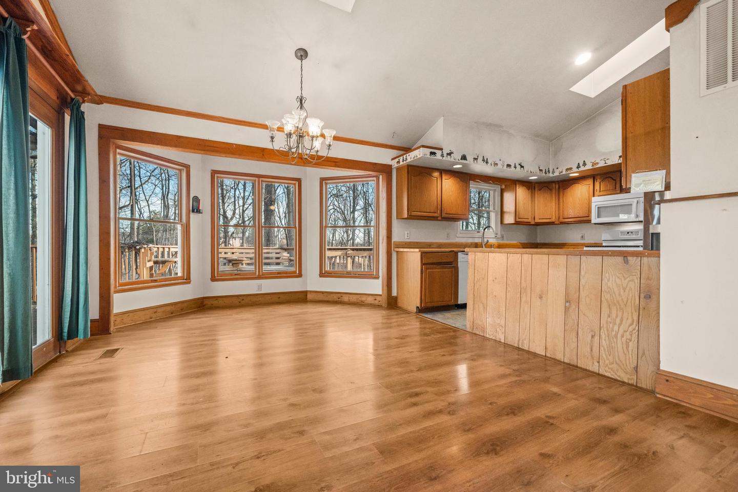 6727 BULL MOOSE CT, MARSHALL, Virginia 20115, 4 Bedrooms Bedrooms, ,2 BathroomsBathrooms,Residential,For sale,6727 BULL MOOSE CT,VAFQ2019898 MLS # VAFQ2019898