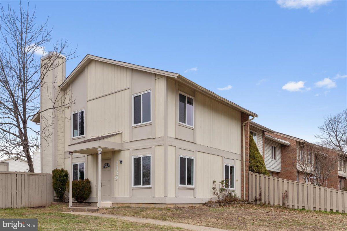 1139 AUTUMNHAZE CT, HERNDON, Virginia 20170, 3 Bedrooms Bedrooms, ,2 BathroomsBathrooms,Residential,For sale,1139 AUTUMNHAZE CT,VAFX2282550 MLS # VAFX2282550