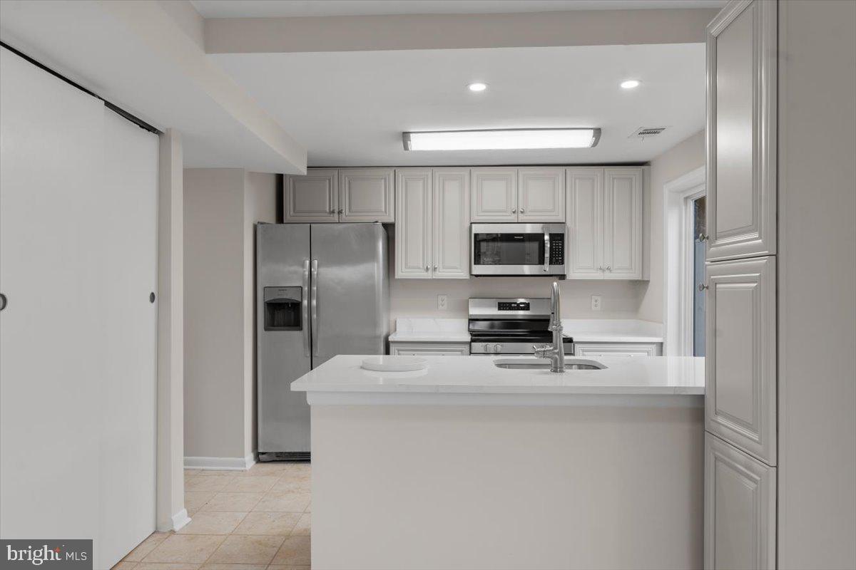 1139 AUTUMNHAZE CT, HERNDON, Virginia 20170, 3 Bedrooms Bedrooms, ,2 BathroomsBathrooms,Residential,For sale,1139 AUTUMNHAZE CT,VAFX2282550 MLS # VAFX2282550