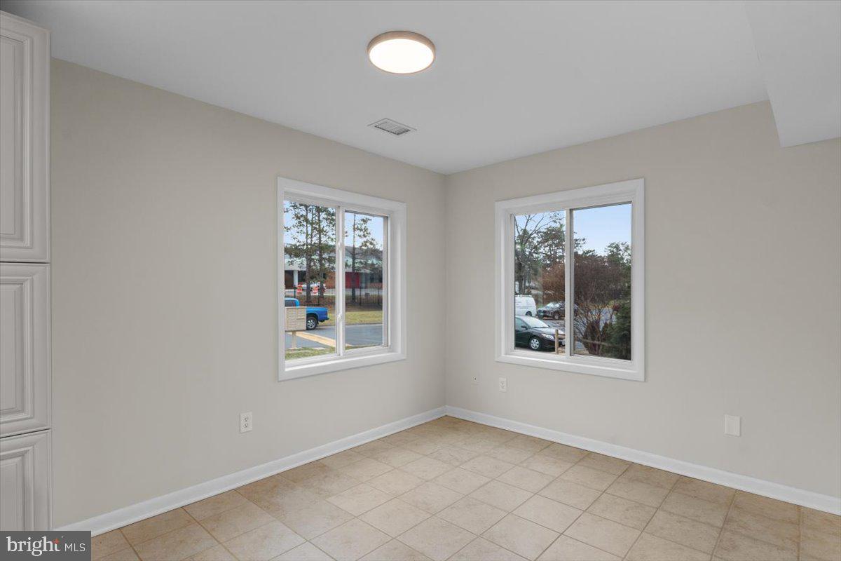 1139 AUTUMNHAZE CT, HERNDON, Virginia 20170, 3 Bedrooms Bedrooms, ,2 BathroomsBathrooms,Residential,For sale,1139 AUTUMNHAZE CT,VAFX2282550 MLS # VAFX2282550