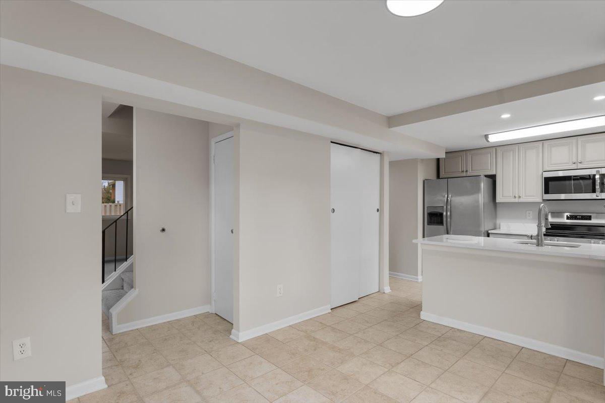 1139 AUTUMNHAZE CT, HERNDON, Virginia 20170, 3 Bedrooms Bedrooms, ,2 BathroomsBathrooms,Residential,For sale,1139 AUTUMNHAZE CT,VAFX2282550 MLS # VAFX2282550