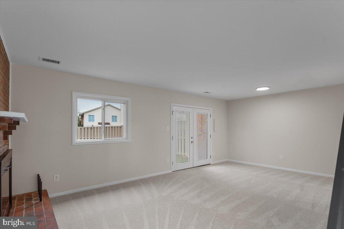 1139 AUTUMNHAZE CT, HERNDON, Virginia 20170, 3 Bedrooms Bedrooms, ,2 BathroomsBathrooms,Residential,For sale,1139 AUTUMNHAZE CT,VAFX2282550 MLS # VAFX2282550