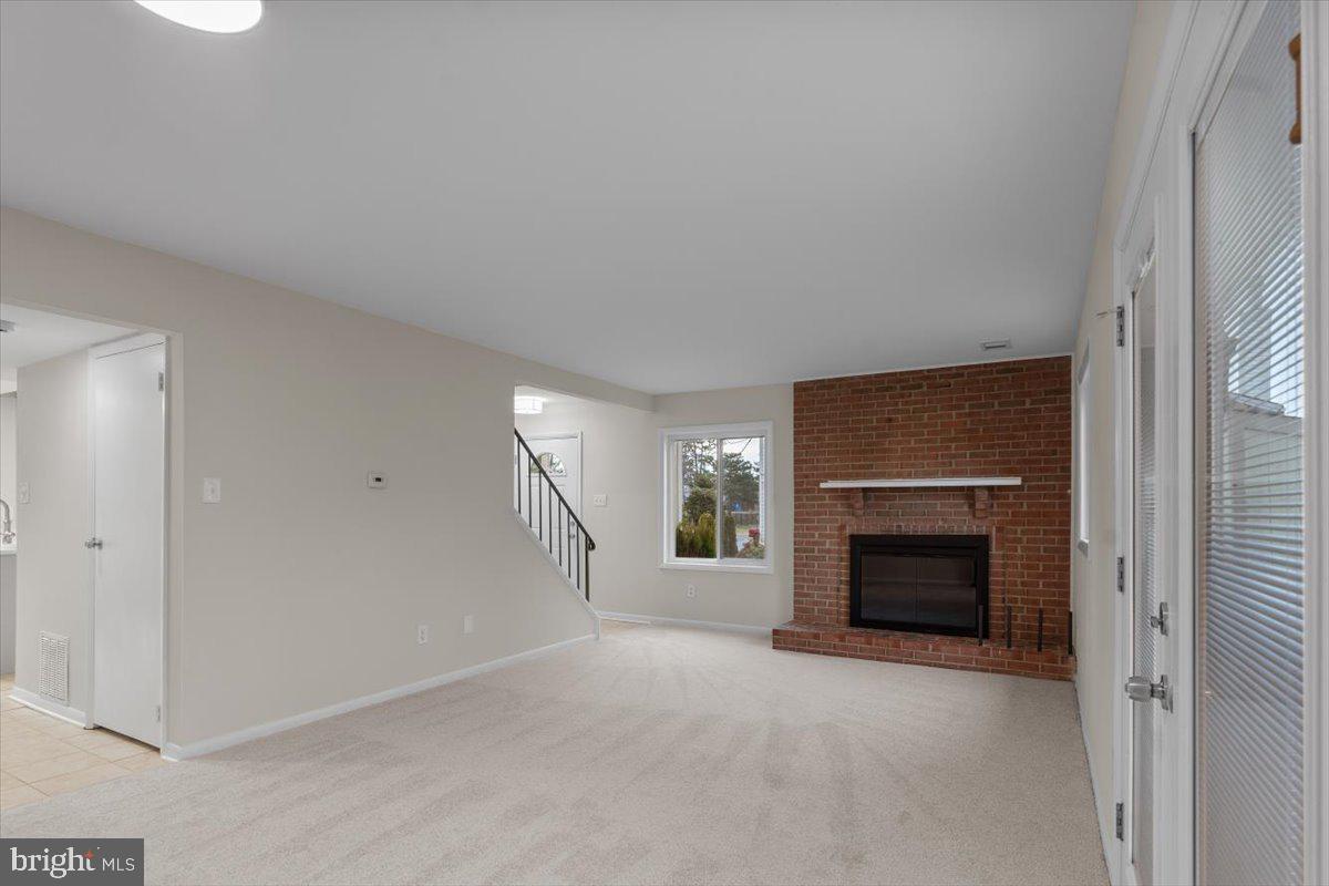 1139 AUTUMNHAZE CT, HERNDON, Virginia 20170, 3 Bedrooms Bedrooms, ,2 BathroomsBathrooms,Residential,For sale,1139 AUTUMNHAZE CT,VAFX2282550 MLS # VAFX2282550