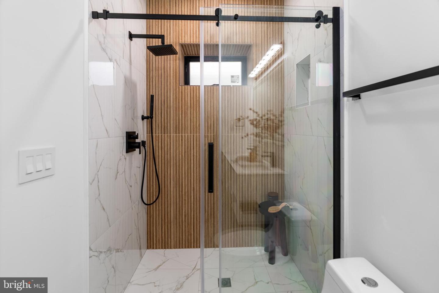 1140 OATES ST NE #101, WASHINGTON, District Of Columbia 20002, 3 Bedrooms Bedrooms, ,2 BathroomsBathrooms,Residential,For sale,1140 OATES ST NE #101,DCDC2235298 MLS # DCDC2235298