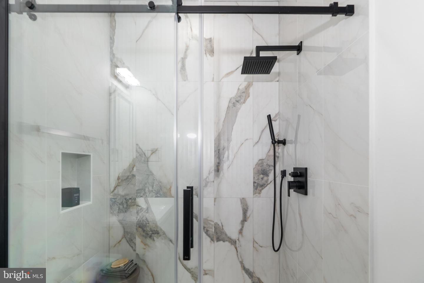 1140 OATES ST NE #101, WASHINGTON, District Of Columbia 20002, 3 Bedrooms Bedrooms, ,2 BathroomsBathrooms,Residential,For sale,1140 OATES ST NE #101,DCDC2235298 MLS # DCDC2235298