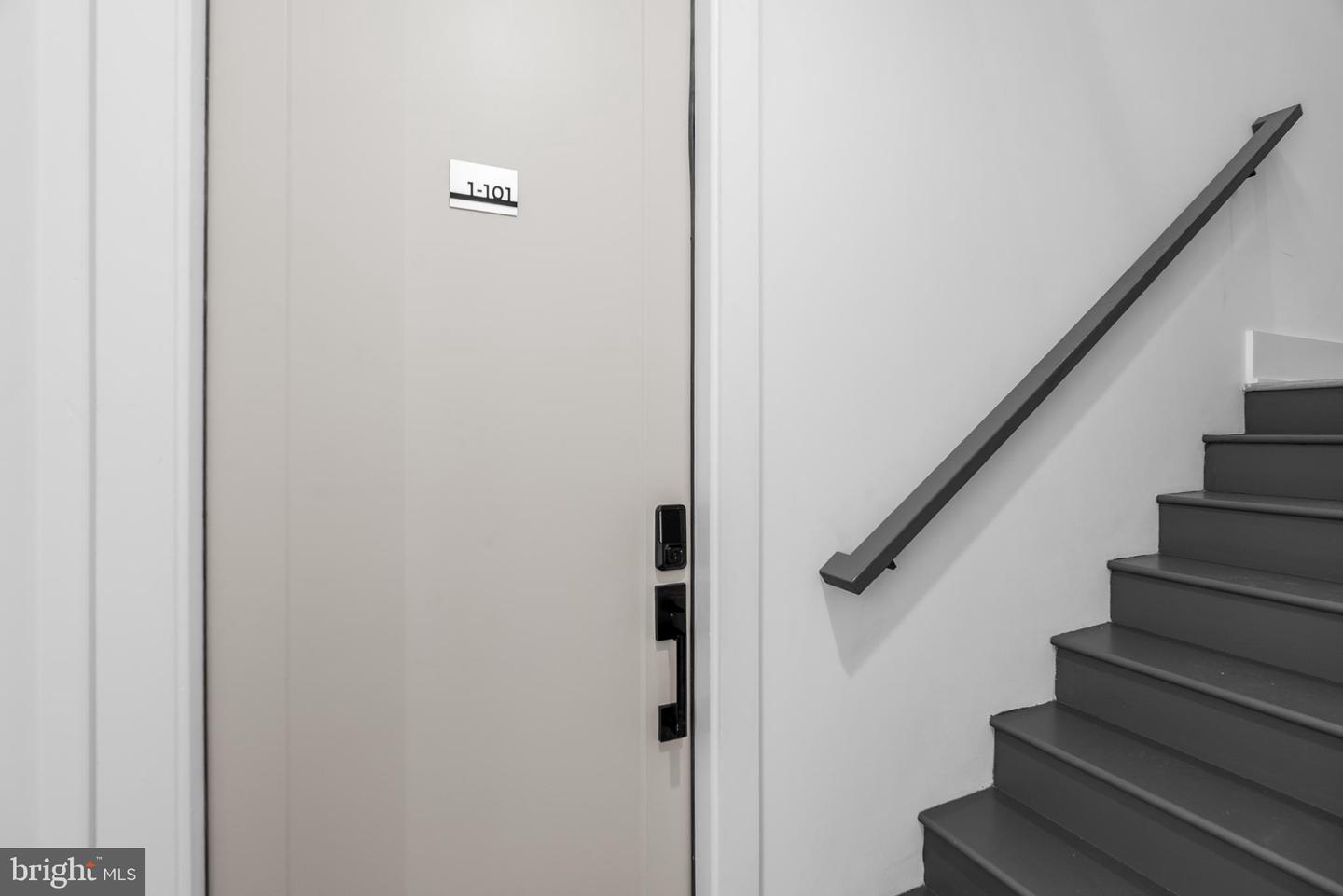 1140 OATES ST NE #101, WASHINGTON, District Of Columbia 20002, 3 Bedrooms Bedrooms, ,2 BathroomsBathrooms,Residential,For sale,1140 OATES ST NE #101,DCDC2235298 MLS # DCDC2235298