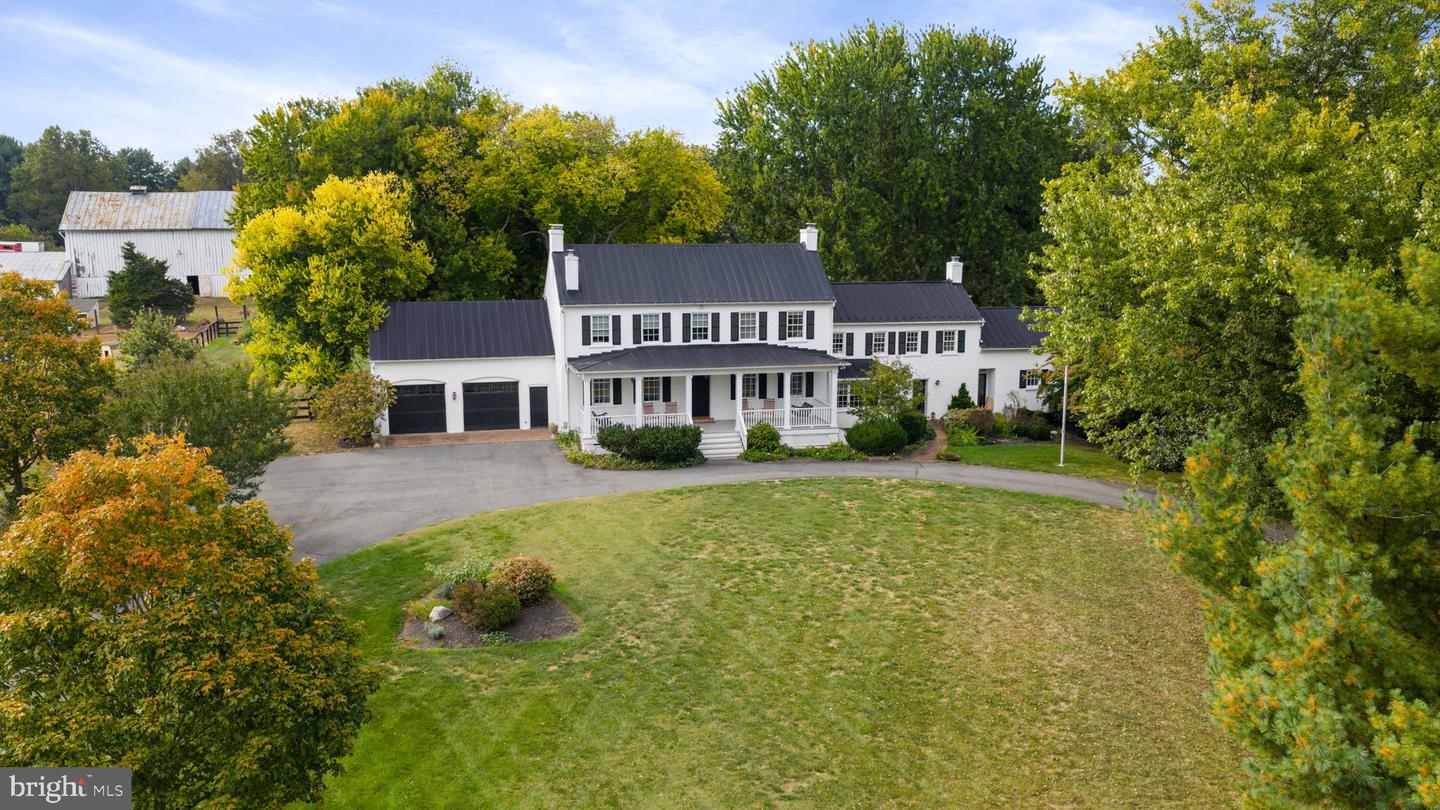 19937 EVERGREEN MILLS RD, LEESBURG, Virginia 20175, 4 Bedrooms Bedrooms, ,4 BathroomsBathrooms,Residential,For sale,19937 EVERGREEN MILLS RD,VALO2112992 MLS # VALO2112992