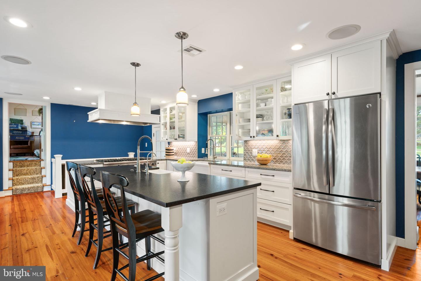 19937 EVERGREEN MILLS RD, LEESBURG, Virginia 20175, 4 Bedrooms Bedrooms, ,4 BathroomsBathrooms,Residential,For sale,19937 EVERGREEN MILLS RD,VALO2112992 MLS # VALO2112992