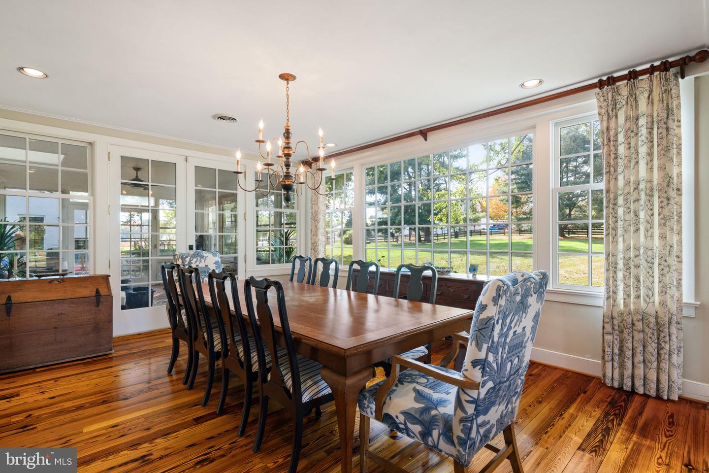 19937 EVERGREEN MILLS RD, LEESBURG, Virginia 20175, 4 Bedrooms Bedrooms, ,4 BathroomsBathrooms,Residential,For sale,19937 EVERGREEN MILLS RD,VALO2112992 MLS # VALO2112992