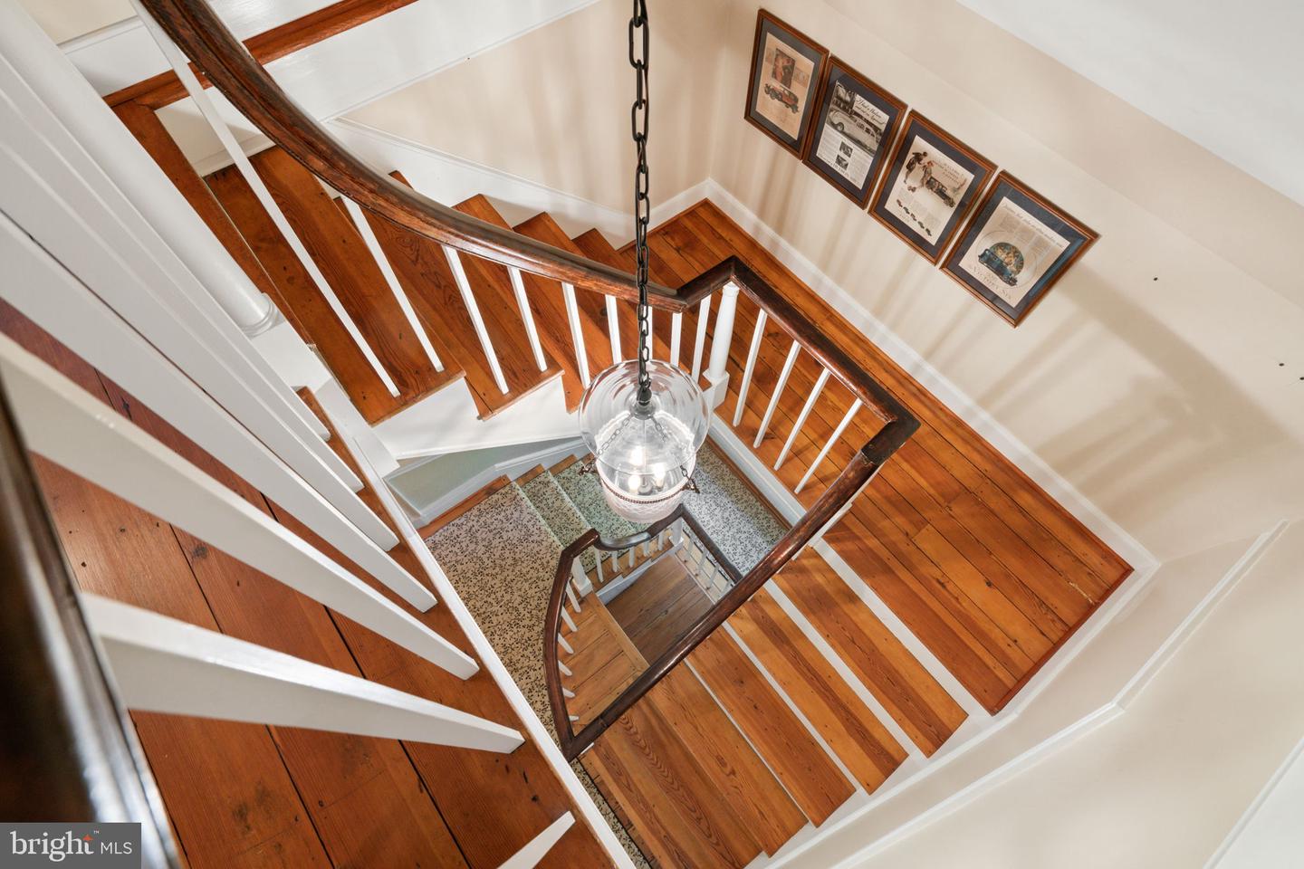 19937 EVERGREEN MILLS RD, LEESBURG, Virginia 20175, 4 Bedrooms Bedrooms, ,4 BathroomsBathrooms,Residential,For sale,19937 EVERGREEN MILLS RD,VALO2112992 MLS # VALO2112992