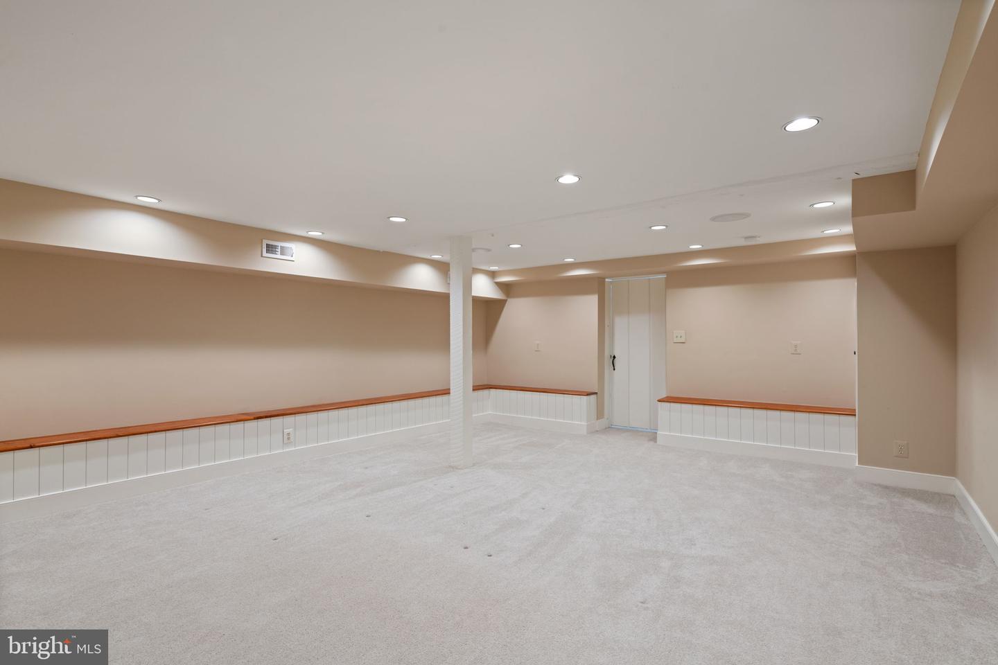 19937 EVERGREEN MILLS RD, LEESBURG, Virginia 20175, 4 Bedrooms Bedrooms, ,4 BathroomsBathrooms,Residential,For sale,19937 EVERGREEN MILLS RD,VALO2112992 MLS # VALO2112992