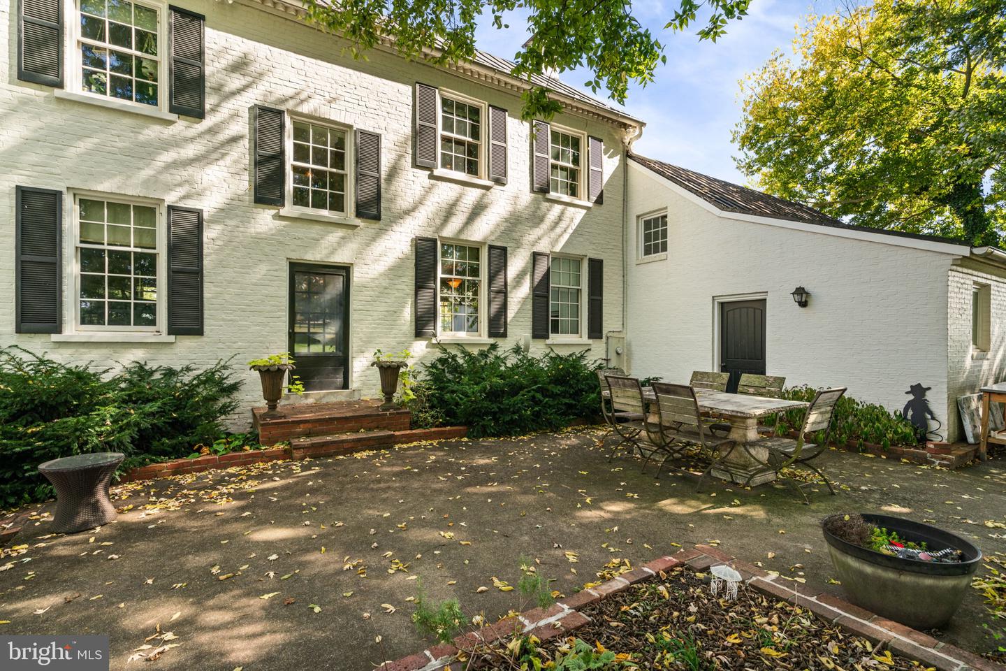 19937 EVERGREEN MILLS RD, LEESBURG, Virginia 20175, 4 Bedrooms Bedrooms, ,4 BathroomsBathrooms,Residential,For sale,19937 EVERGREEN MILLS RD,VALO2112992 MLS # VALO2112992