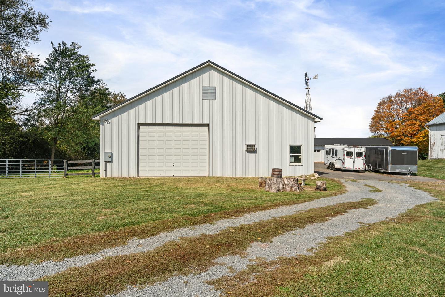 19937 EVERGREEN MILLS RD, LEESBURG, Virginia 20175, 4 Bedrooms Bedrooms, ,4 BathroomsBathrooms,Residential,For sale,19937 EVERGREEN MILLS RD,VALO2112992 MLS # VALO2112992