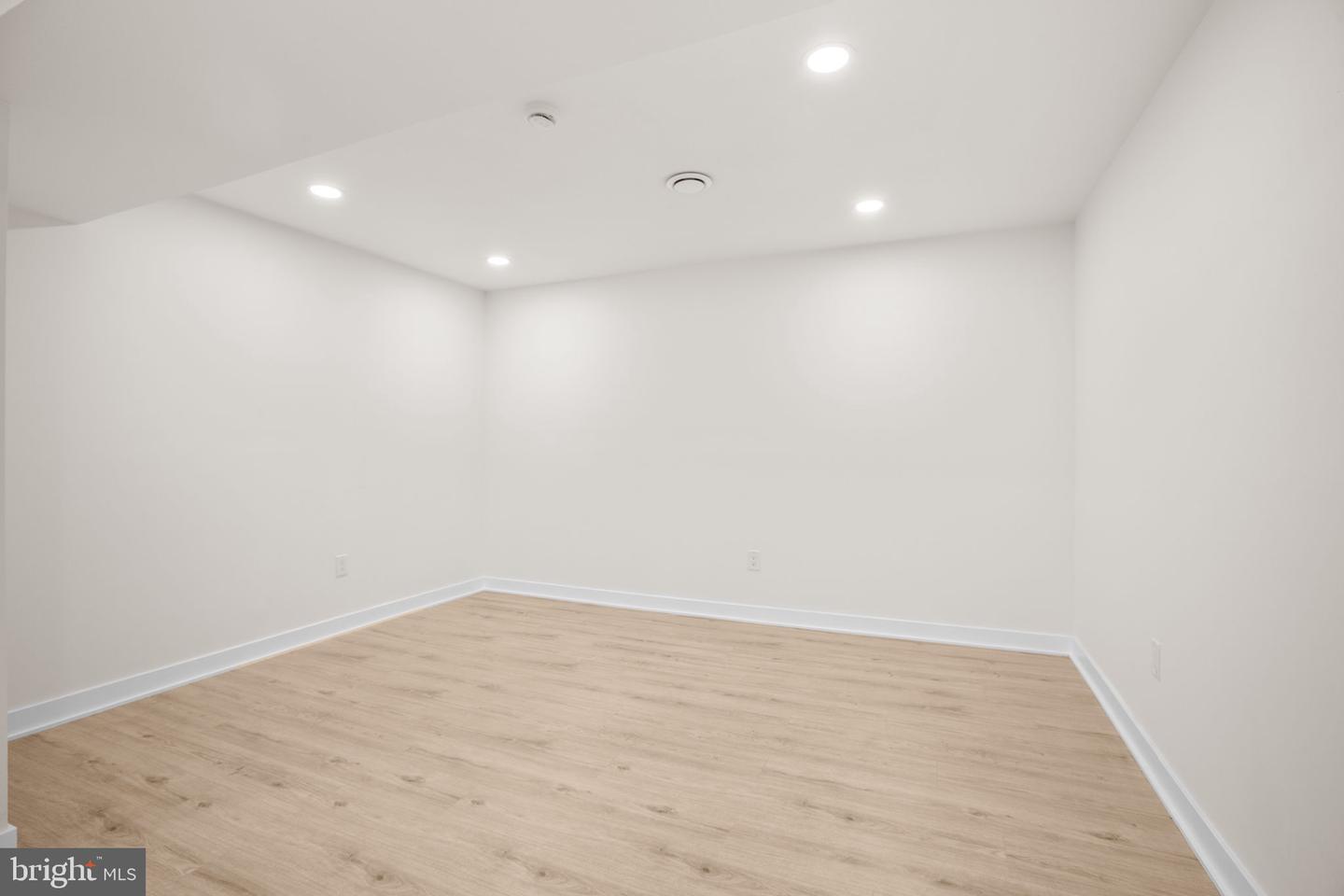 2221 HARPOON DR, STAFFORD, Virginia 22554, 4 Bedrooms Bedrooms, ,3 BathroomsBathrooms,Residential,For sale,2221 HARPOON DR,VAST2044854 MLS # VAST2044854