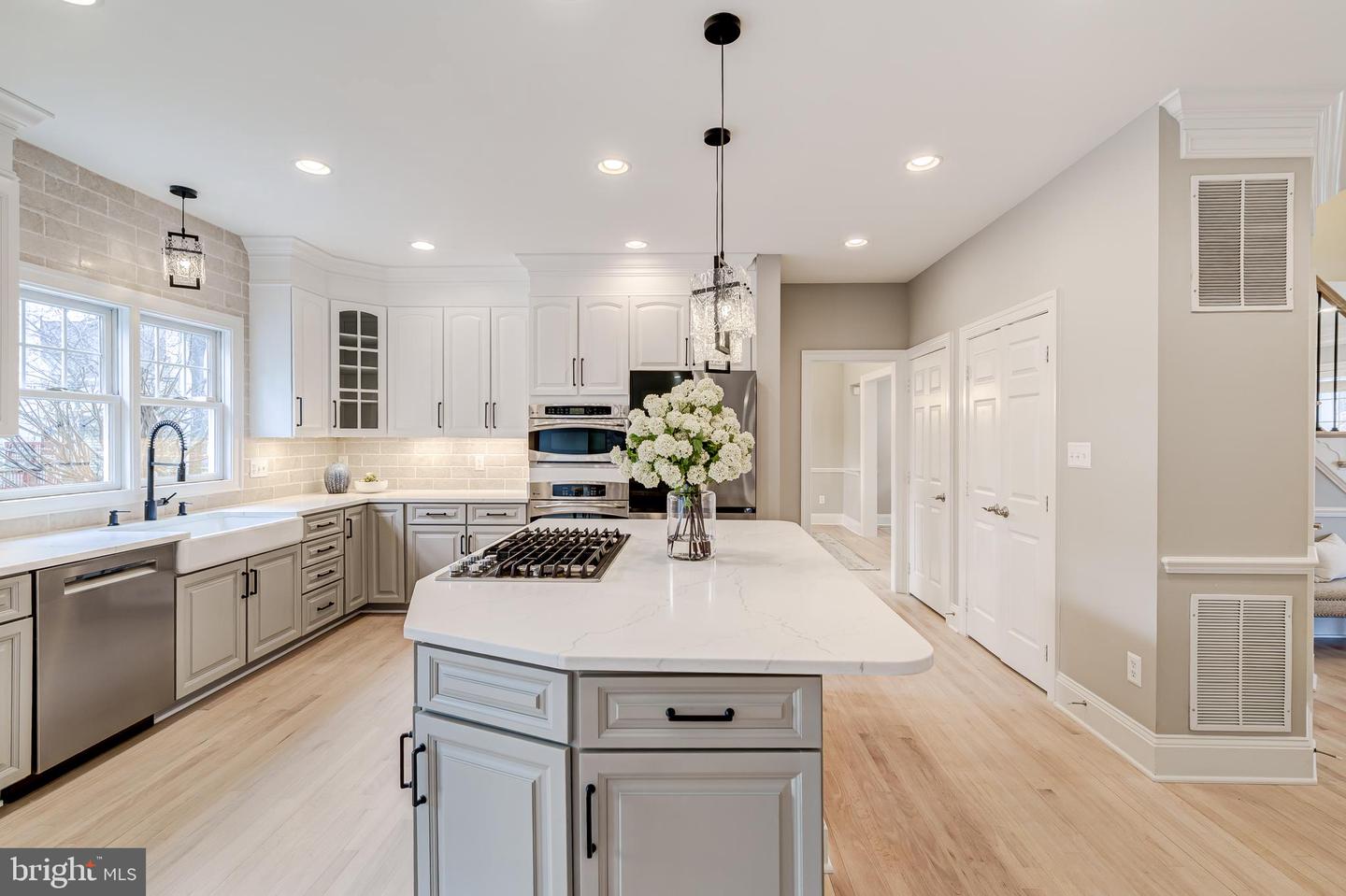 6413 GAYFIELDS RD, ALEXANDRIA, Virginia 22315, 6 Bedrooms Bedrooms, ,5 BathroomsBathrooms,Residential,For sale,6413 GAYFIELDS RD,VAFX2283666 MLS # VAFX2283666