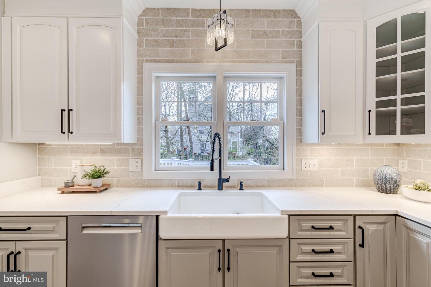 6413 GAYFIELDS RD, ALEXANDRIA, Virginia 22315, 6 Bedrooms Bedrooms, ,5 BathroomsBathrooms,Residential,For sale,6413 GAYFIELDS RD,VAFX2283666 MLS # VAFX2283666