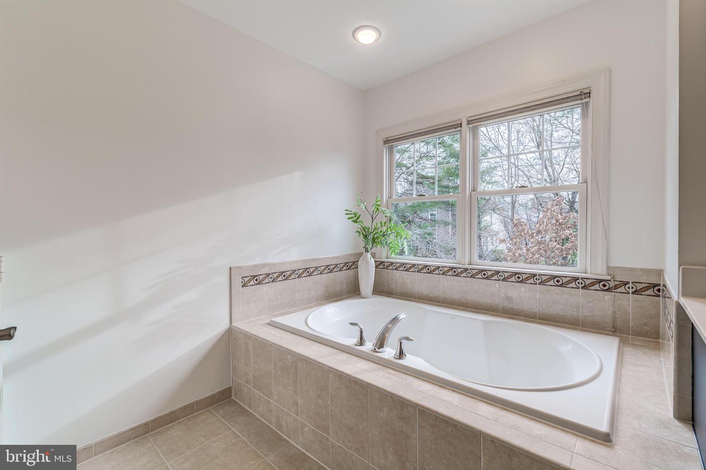 6413 GAYFIELDS RD, ALEXANDRIA, Virginia 22315, 6 Bedrooms Bedrooms, ,5 BathroomsBathrooms,Residential,For sale,6413 GAYFIELDS RD,VAFX2283666 MLS # VAFX2283666