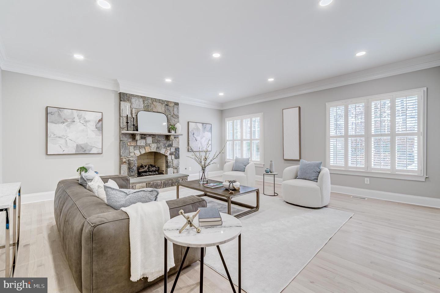 6413 GAYFIELDS RD, ALEXANDRIA, Virginia 22315, 6 Bedrooms Bedrooms, ,5 BathroomsBathrooms,Residential,For sale,6413 GAYFIELDS RD,VAFX2283666 MLS # VAFX2283666