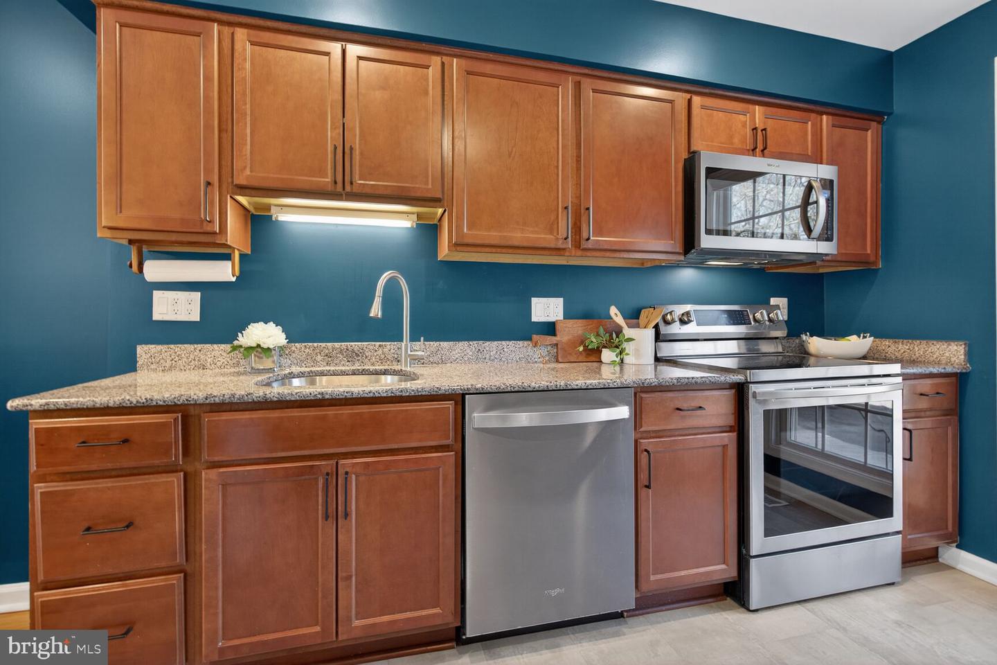 7207 EVANSTON RD, SPRINGFIELD, Virginia 22150, 3 Bedrooms Bedrooms, ,2 BathroomsBathrooms,Residential,For sale,7207 EVANSTON RD,VAFX2283824 MLS # VAFX2283824