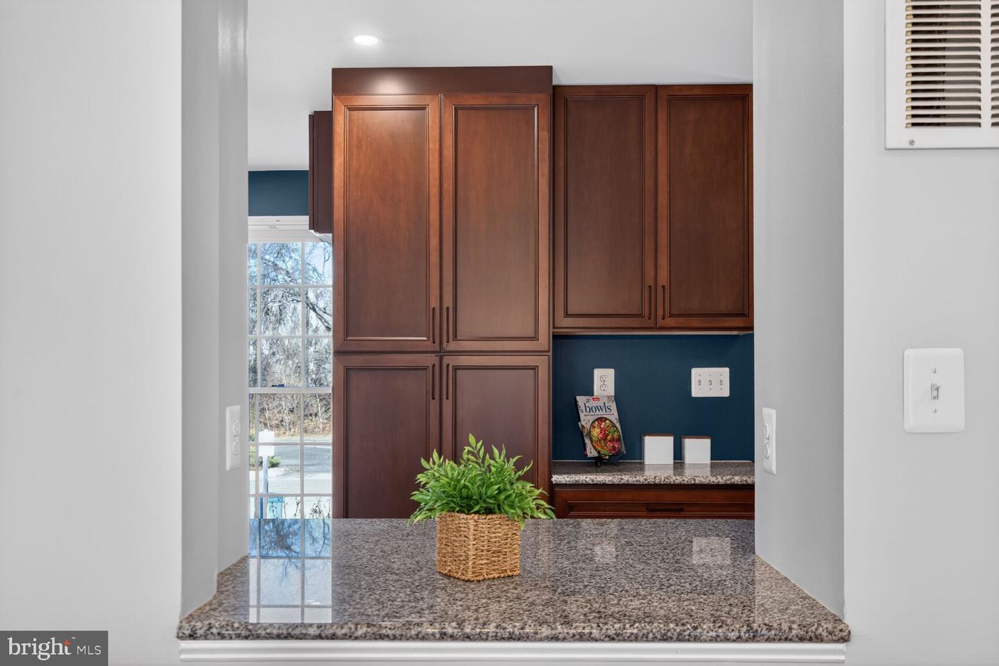 7207 EVANSTON RD, SPRINGFIELD, Virginia 22150, 3 Bedrooms Bedrooms, ,2 BathroomsBathrooms,Residential,For sale,7207 EVANSTON RD,VAFX2283824 MLS # VAFX2283824