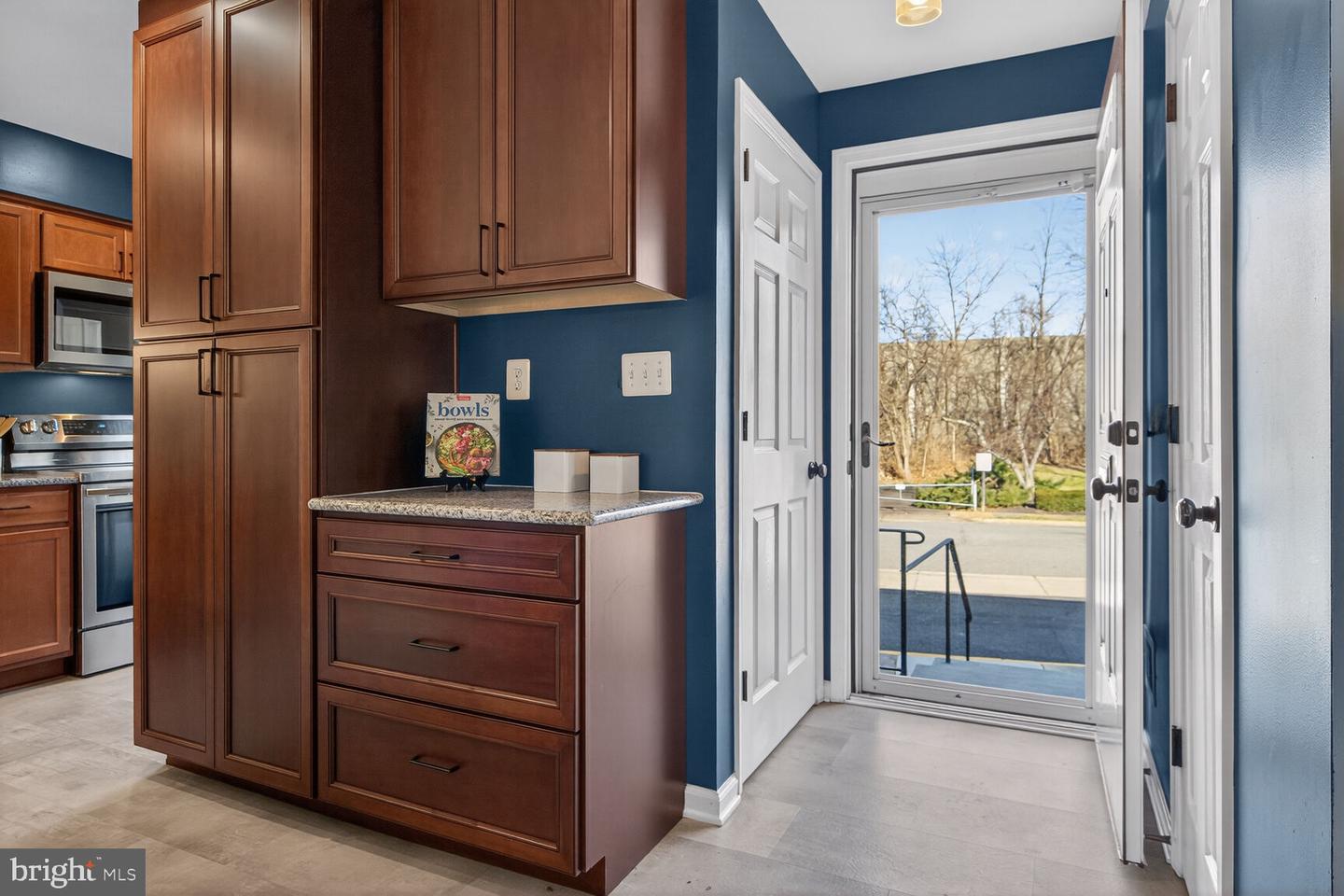 7207 EVANSTON RD, SPRINGFIELD, Virginia 22150, 3 Bedrooms Bedrooms, ,2 BathroomsBathrooms,Residential,For sale,7207 EVANSTON RD,VAFX2283824 MLS # VAFX2283824