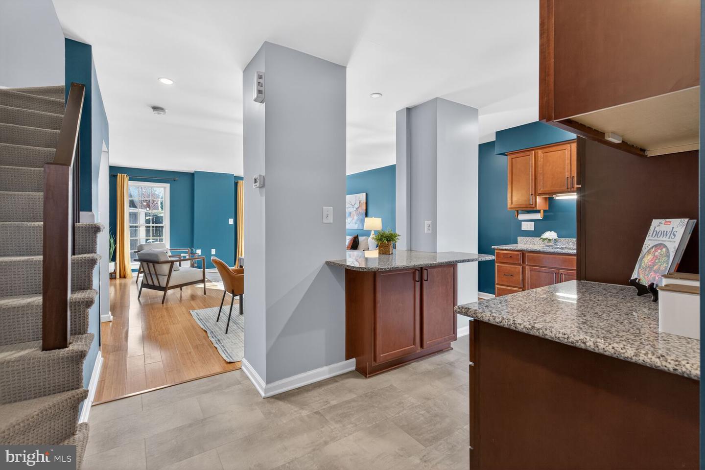 7207 EVANSTON RD, SPRINGFIELD, Virginia 22150, 3 Bedrooms Bedrooms, ,2 BathroomsBathrooms,Residential,For sale,7207 EVANSTON RD,VAFX2283824 MLS # VAFX2283824