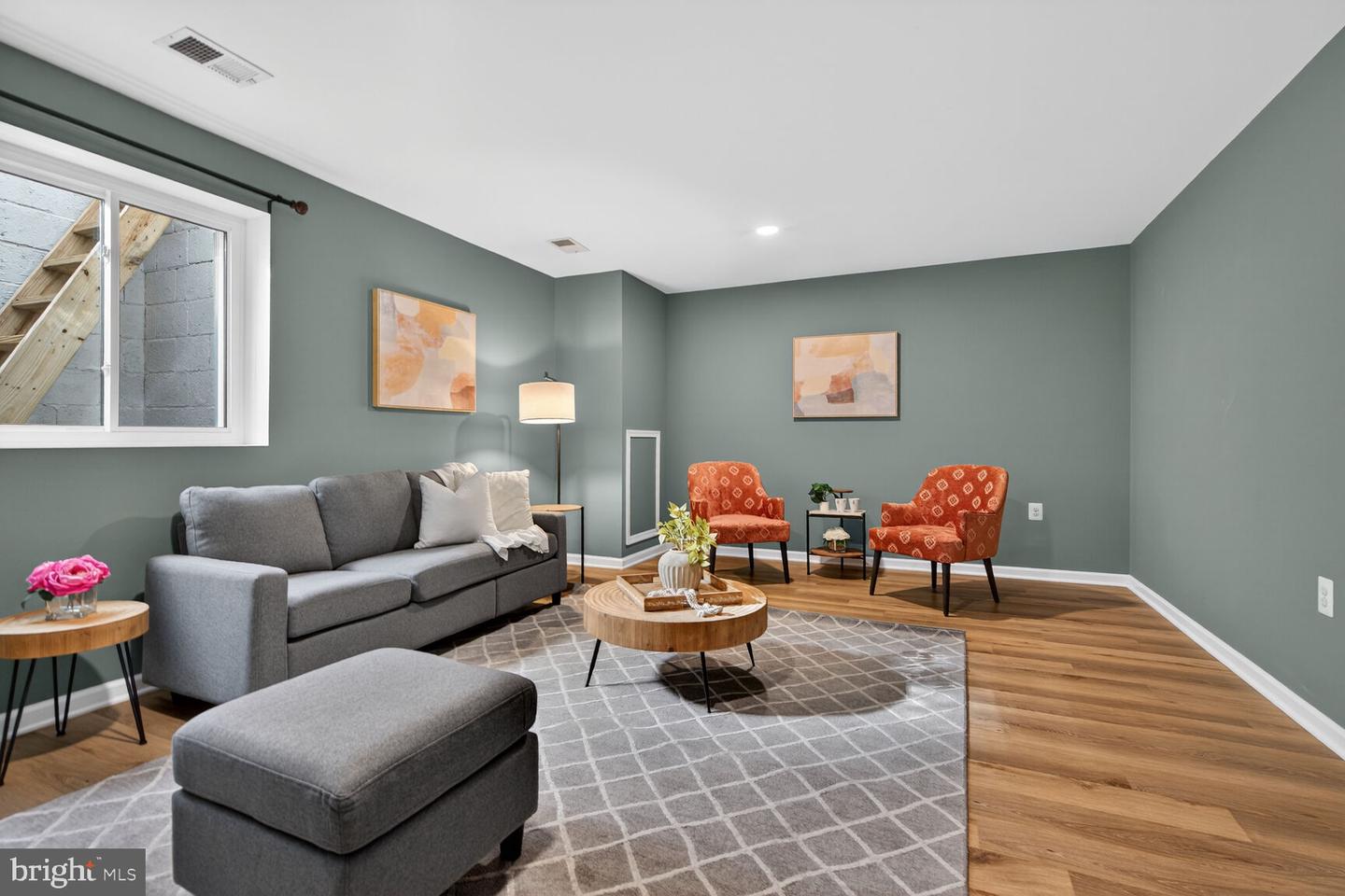 7207 EVANSTON RD, SPRINGFIELD, Virginia 22150, 3 Bedrooms Bedrooms, ,2 BathroomsBathrooms,Residential,For sale,7207 EVANSTON RD,VAFX2283824 MLS # VAFX2283824