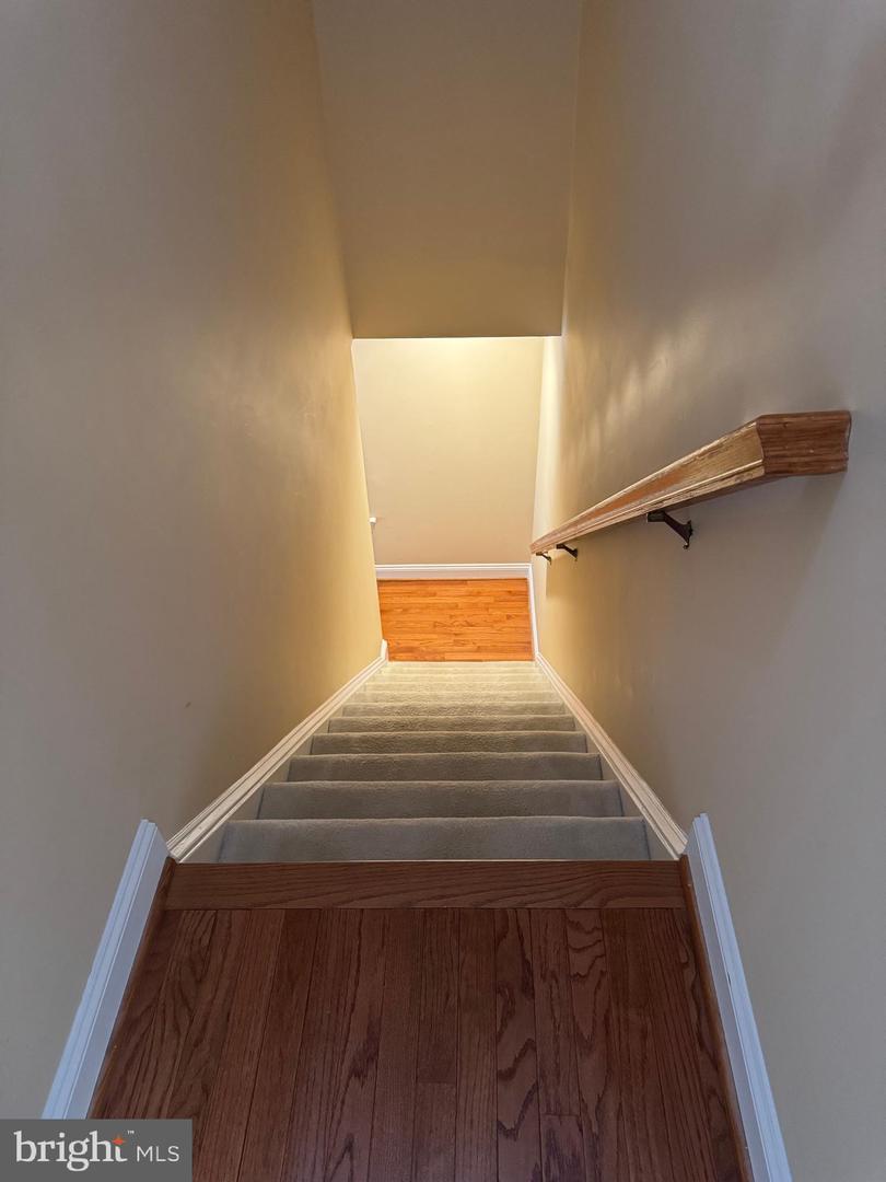 10500 DUNN MEADOW RD, VIENNA, Virginia 22182, 5 Bedrooms Bedrooms, ,4 BathroomsBathrooms,Residential,For sale,10500 DUNN MEADOW RD,VAFX2283888 MLS # VAFX2283888