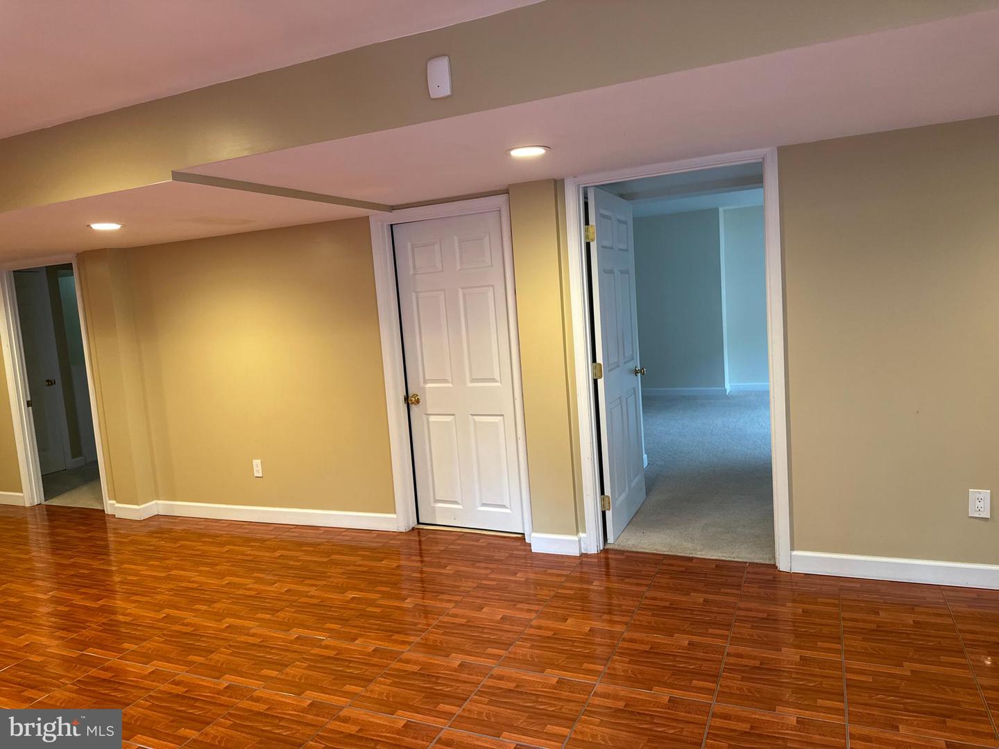 10500 DUNN MEADOW RD, VIENNA, Virginia 22182, 5 Bedrooms Bedrooms, ,4 BathroomsBathrooms,Residential,For sale,10500 DUNN MEADOW RD,VAFX2283888 MLS # VAFX2283888