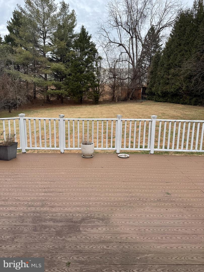 10500 DUNN MEADOW RD, VIENNA, Virginia 22182, 5 Bedrooms Bedrooms, ,4 BathroomsBathrooms,Residential,For sale,10500 DUNN MEADOW RD,VAFX2283888 MLS # VAFX2283888